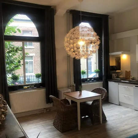 Shortstay Studio Apartmán *